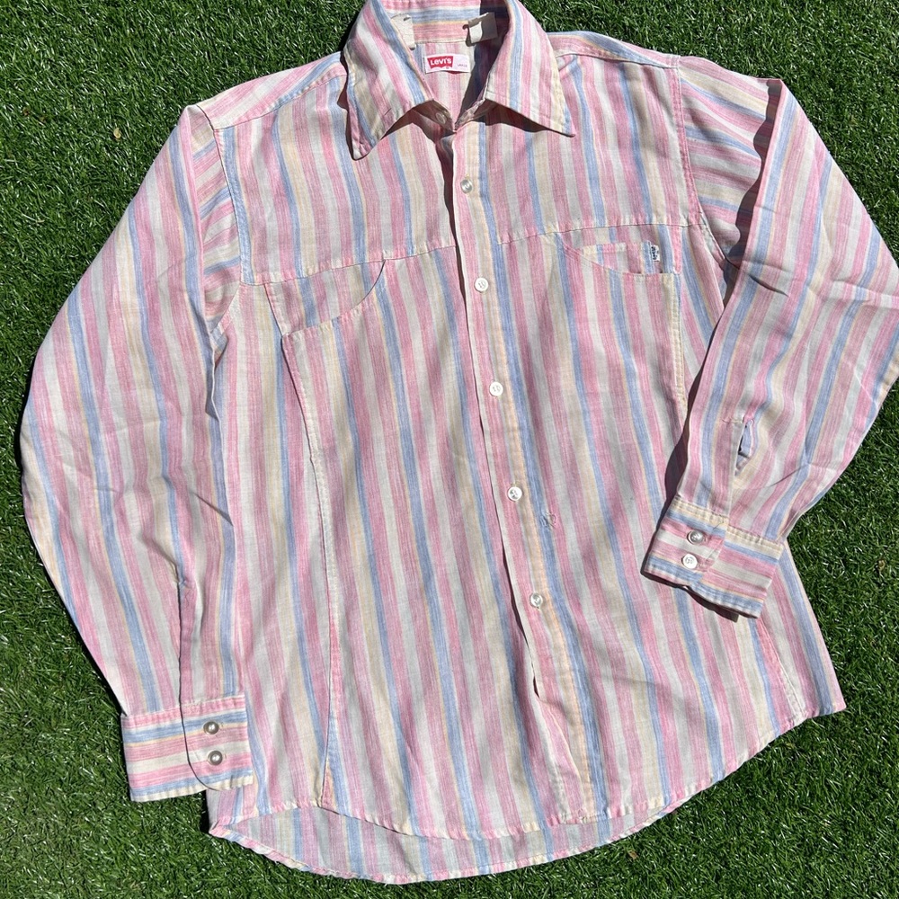 80’s Levi’s Water Color Style Button Up Shirt Large